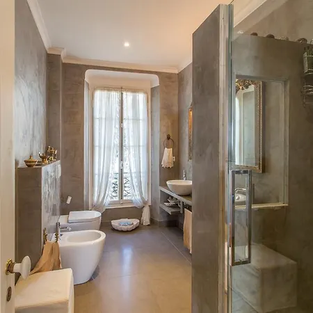 Lotus Penthouse By Ivillamia Com Appartamento Nizza